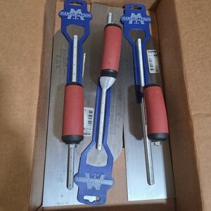 Marshall Finishing Trowel with Blue and Silver Design
